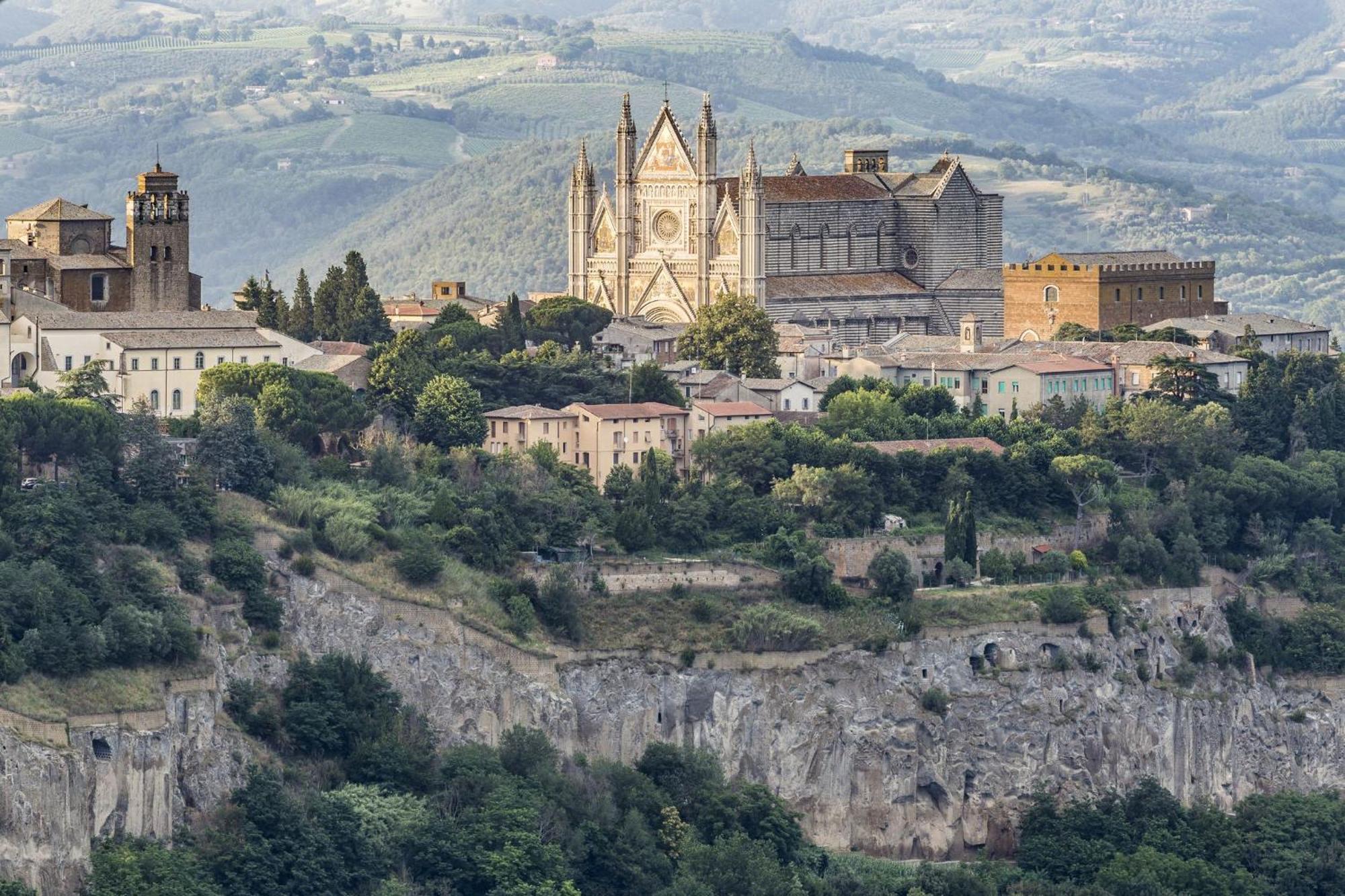 Orvieto Brick House Apartment Orvieto Scalo Exterior photo